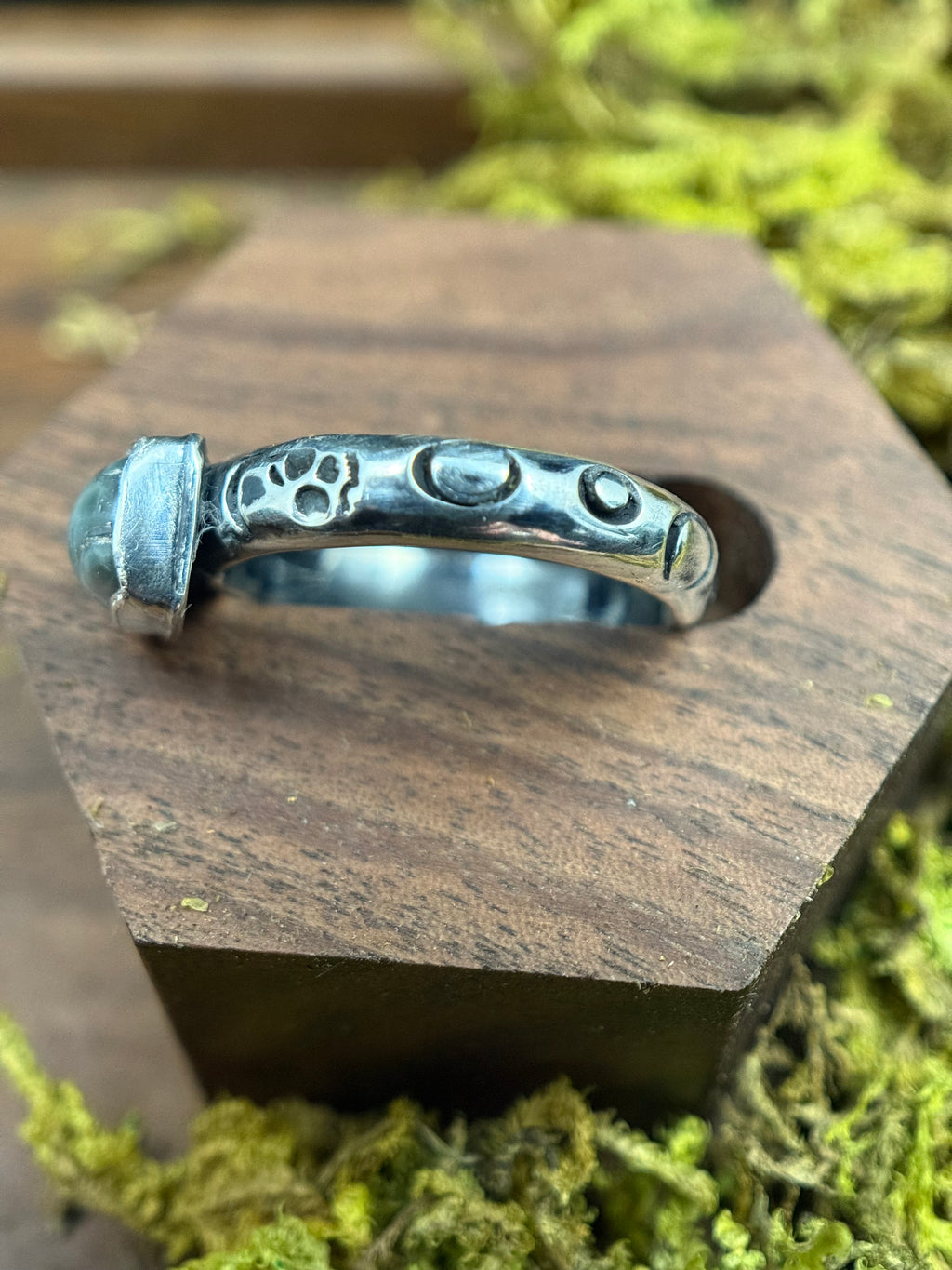 Specter Ring