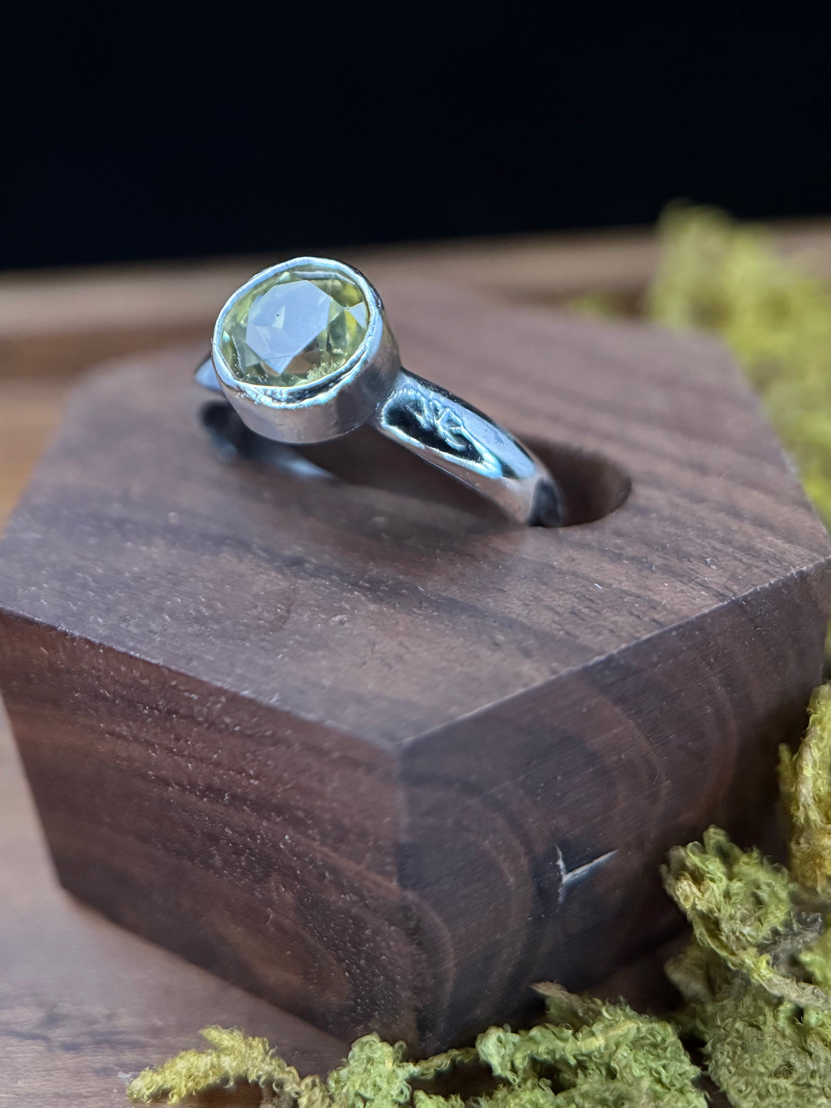Eyes Closed Canary Ring