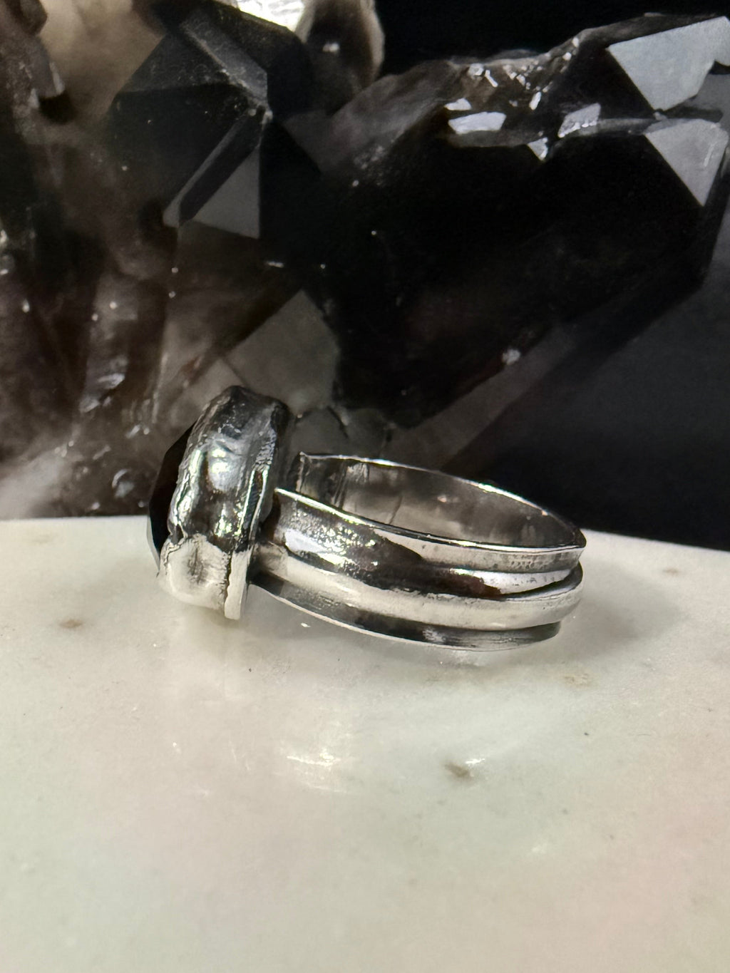 Night Soul Spinel Ring