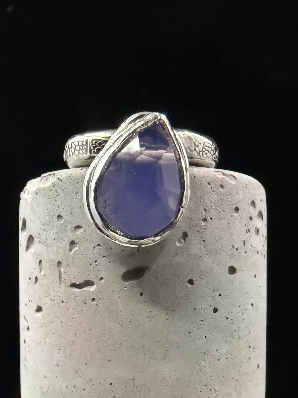 Full Moon Lavender Moonstone Ring