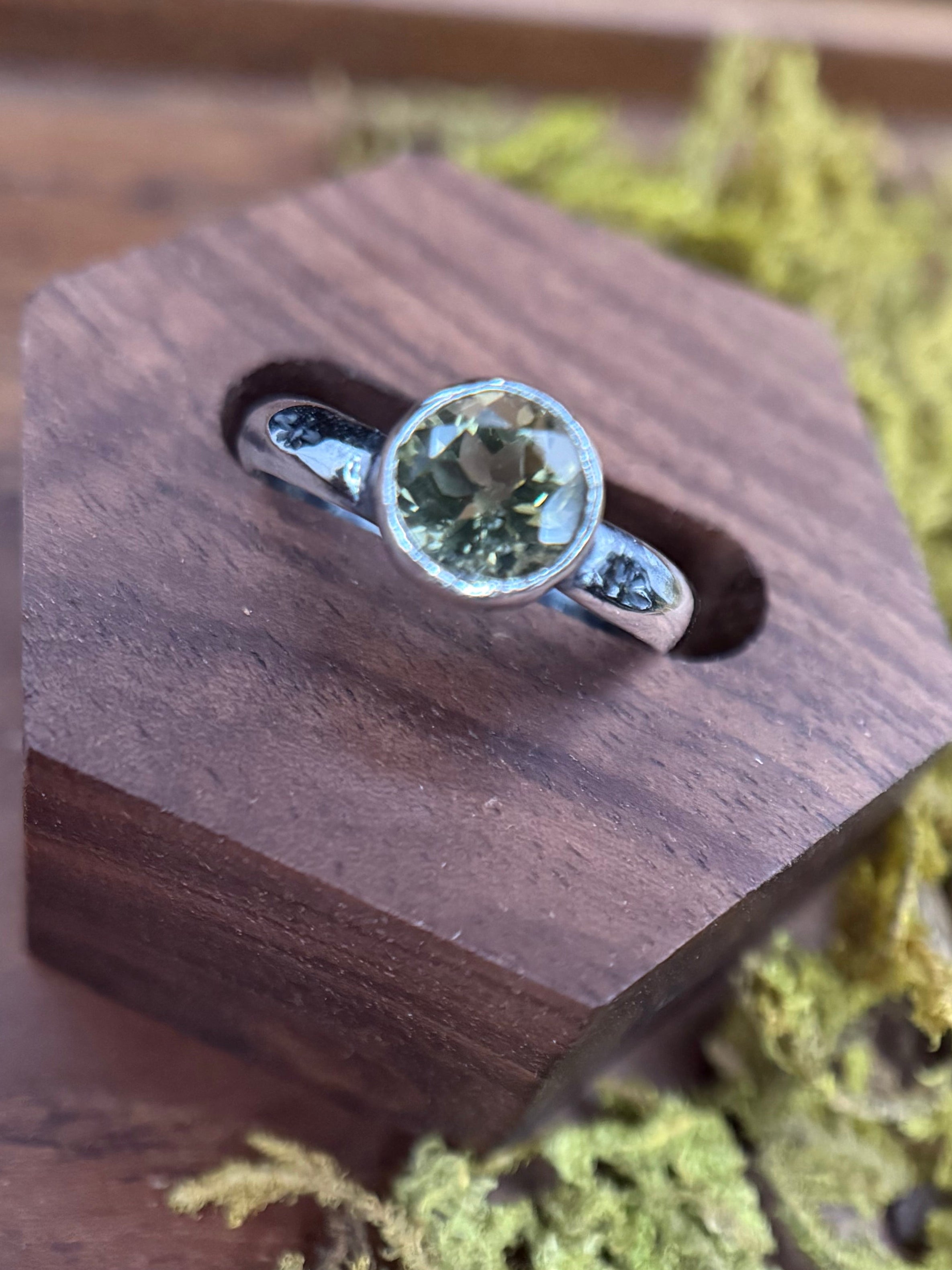 Eyes Closed Canary Ring
