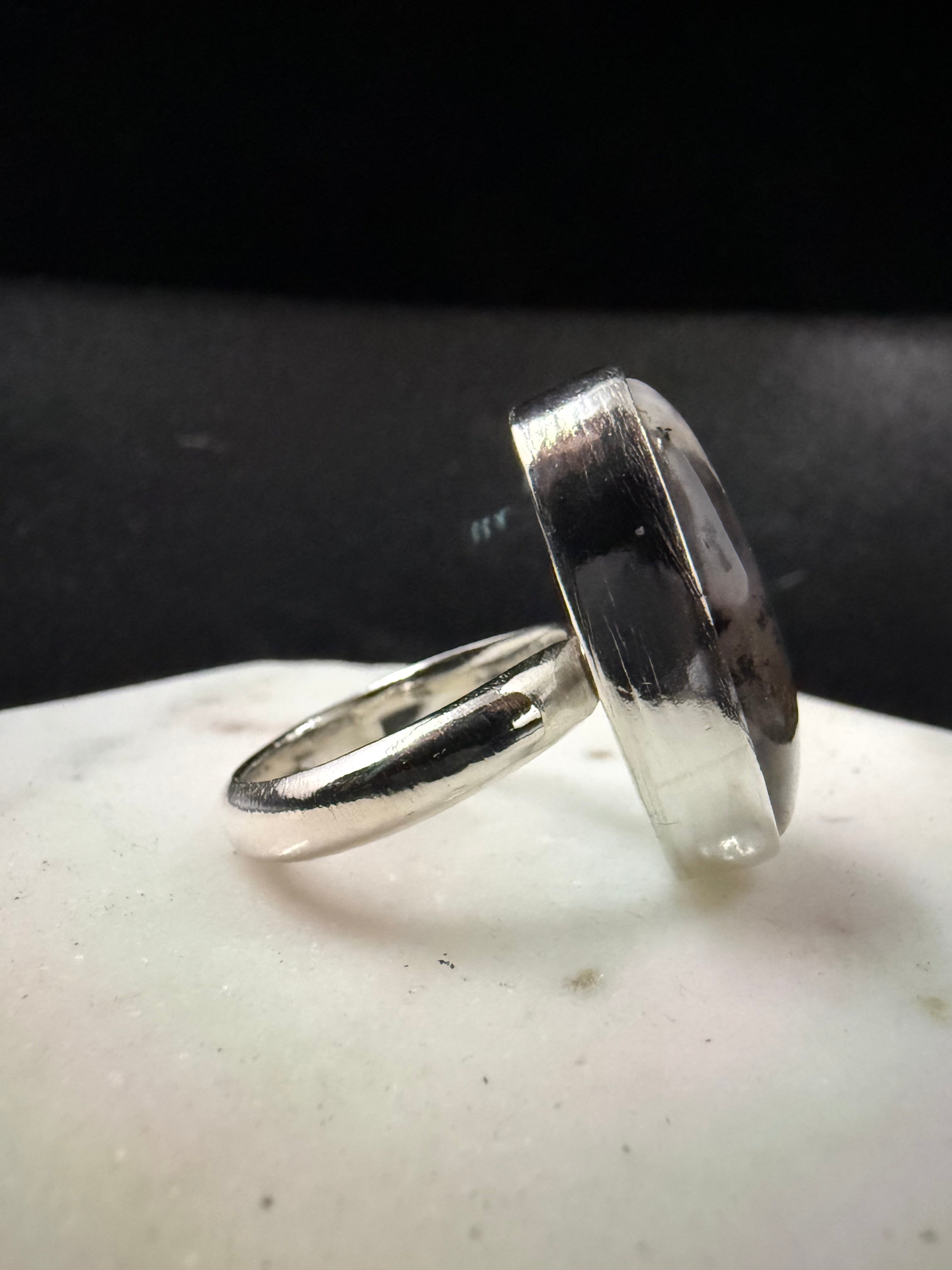 Glimpse of Me Ring