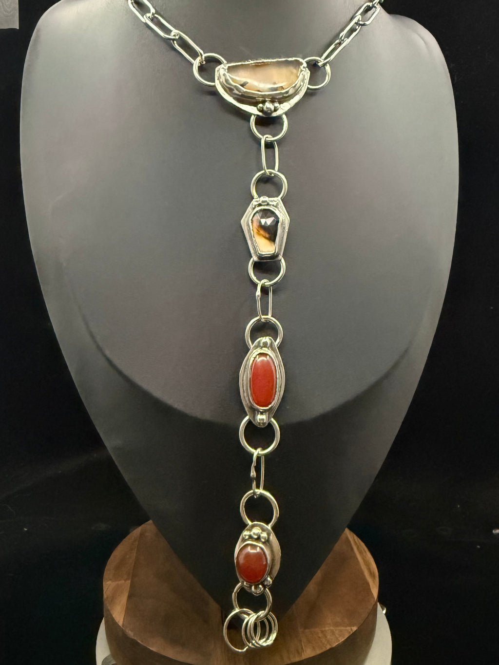 Athena Montana Agate Lariat Necklace