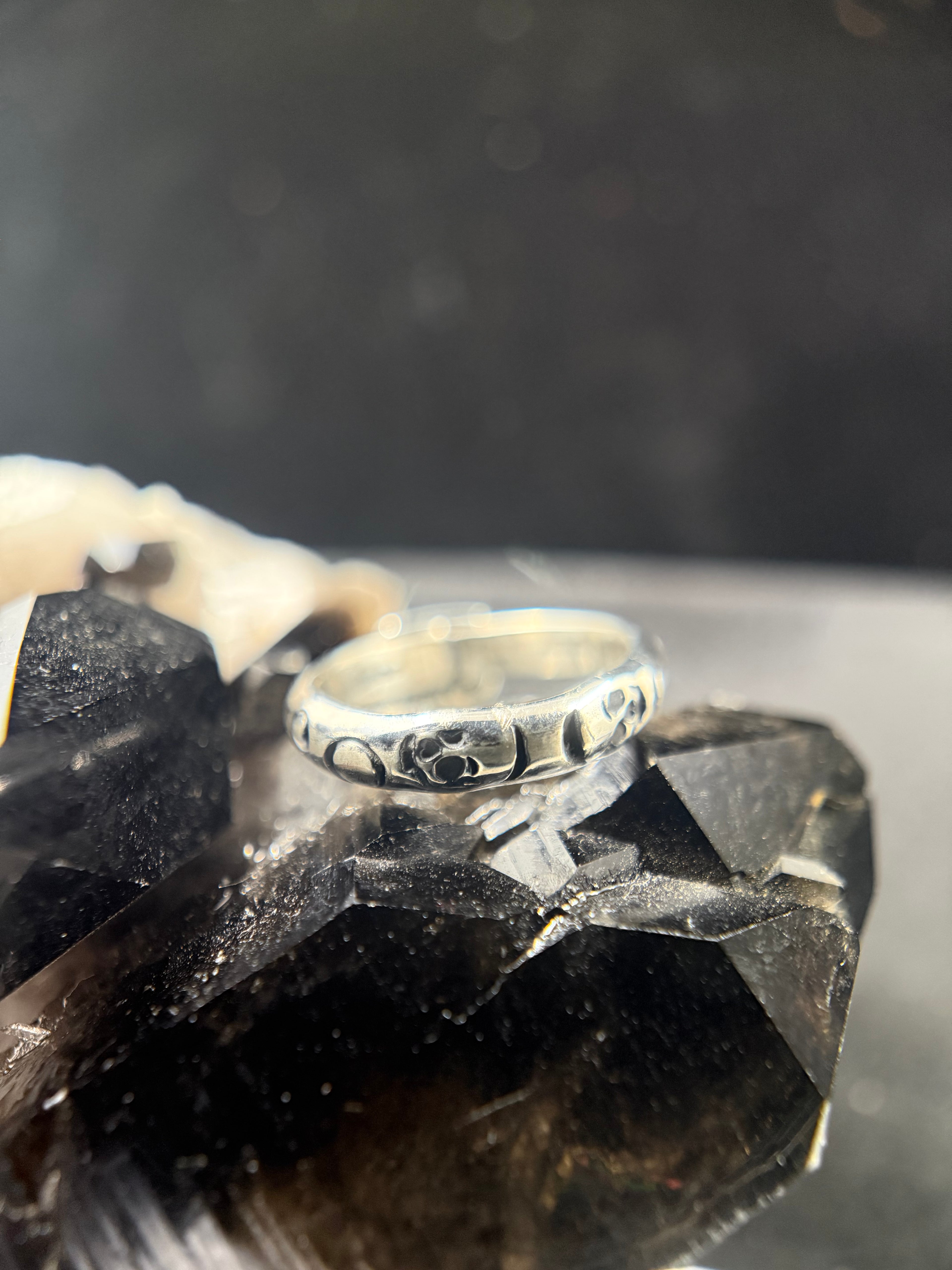 Specter Ring