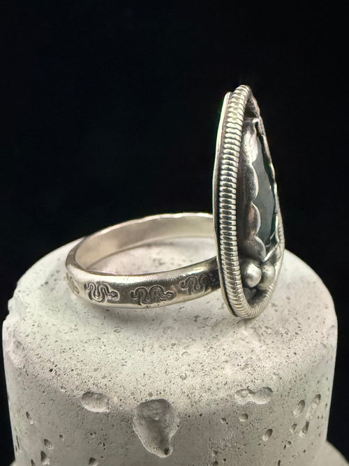 Anti-Hero Ring