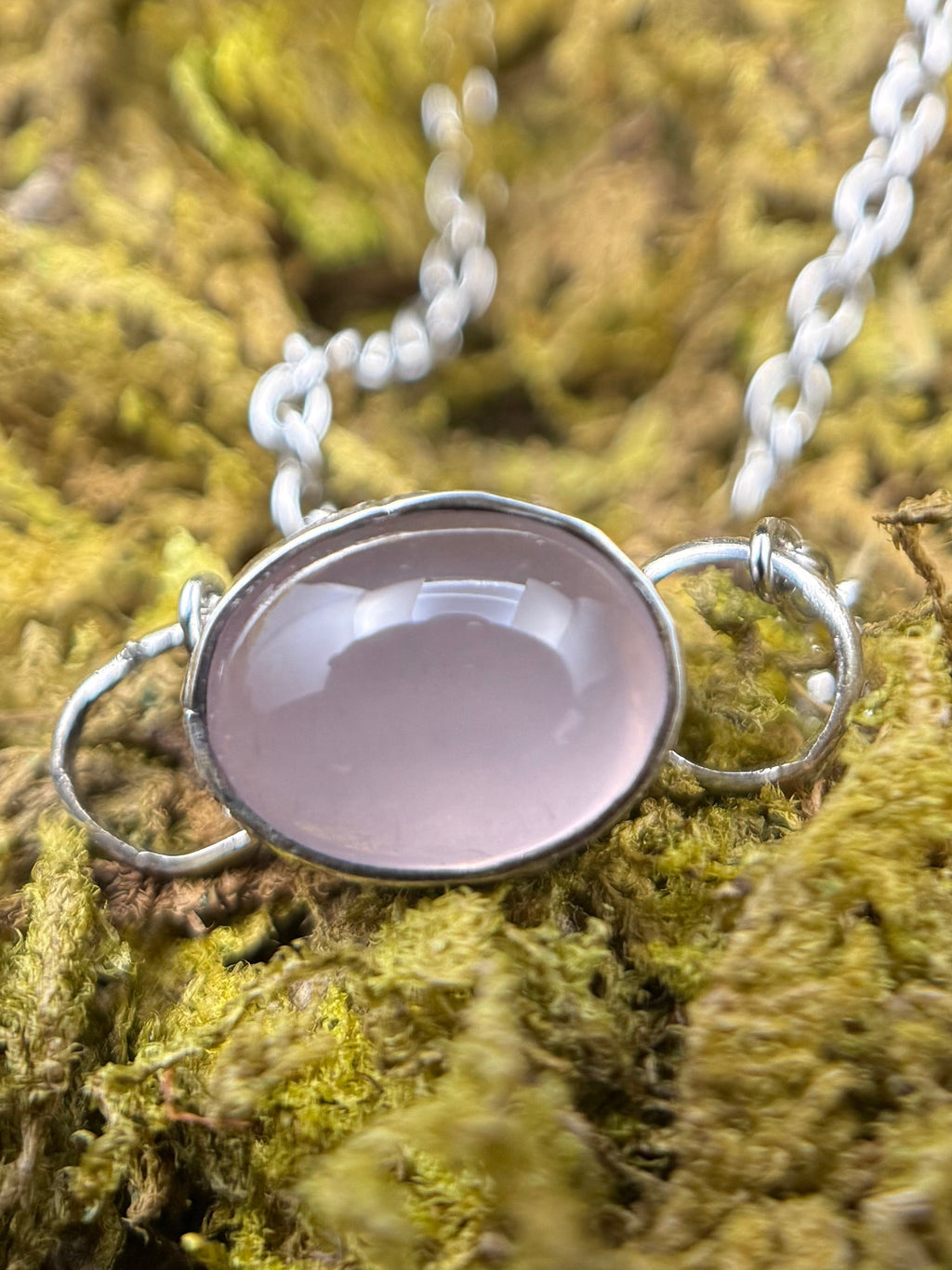Rosy Guidance Necklace