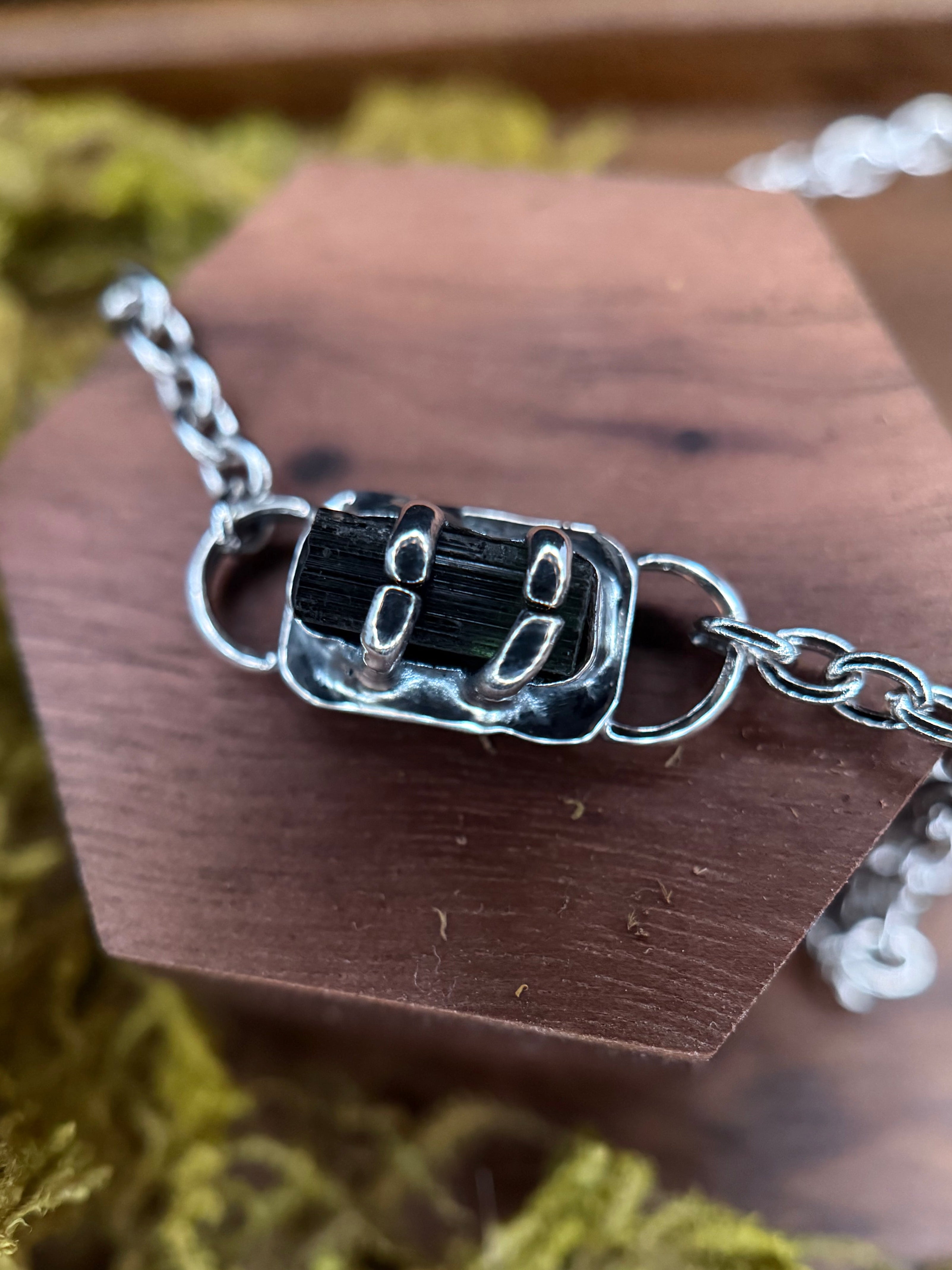 Half Past Three Raw Necklace